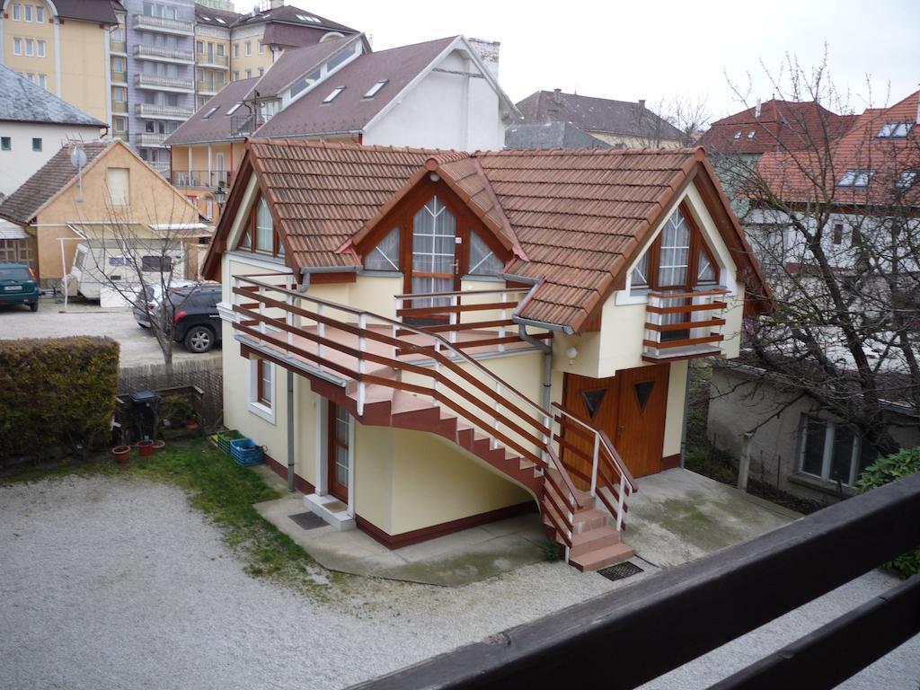 Jokai Apartmanhaz Hévíz Pokoj fotografie